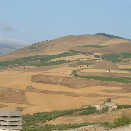 Piccola Rustica Buseto Superiore